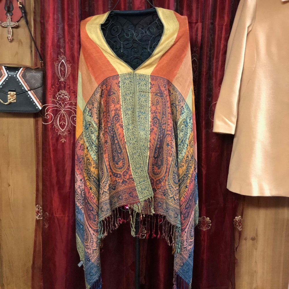 Beautiful Reversible Scarf - Picture 3 of 8